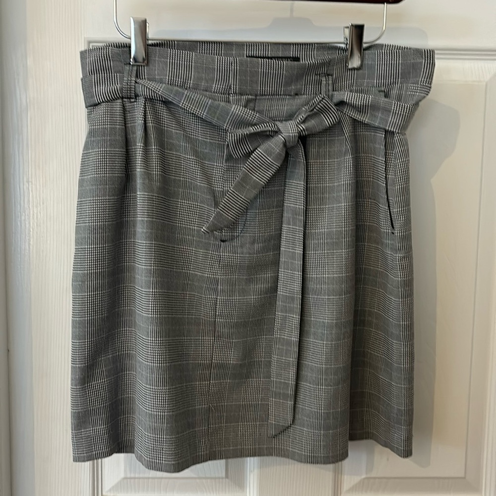 Banana Republic Gray Plaid Mini Skirt with Pockets